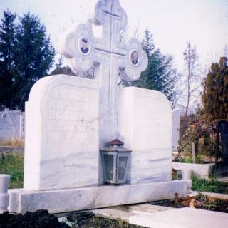 Надгробен паметник от мрамор Модел 51