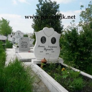 Надгробен паметник от мрамор Модел 33