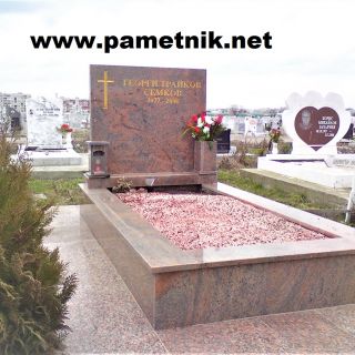 Надгробен паметник от гранит Модел 186